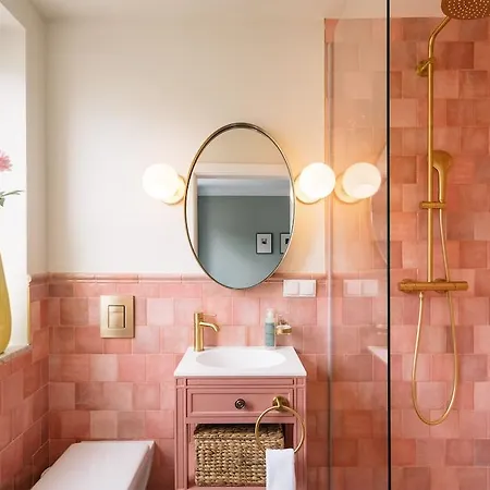 Numa Mozart Aparthotel 4*