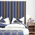 Numa Mozart 4*