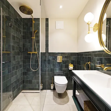 Numa Mozart Aparthotel 4*