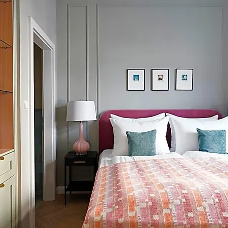 Numa Mozart Aparthotel
