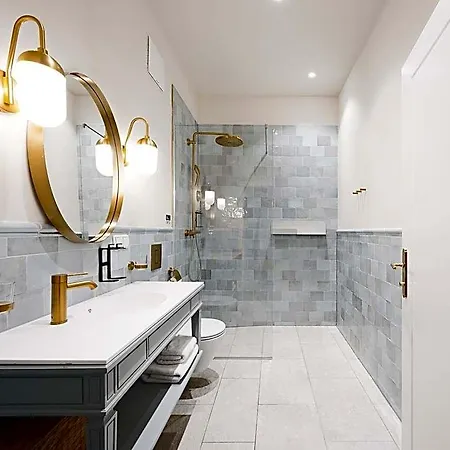 Numa Mozart Aparthotel 4*